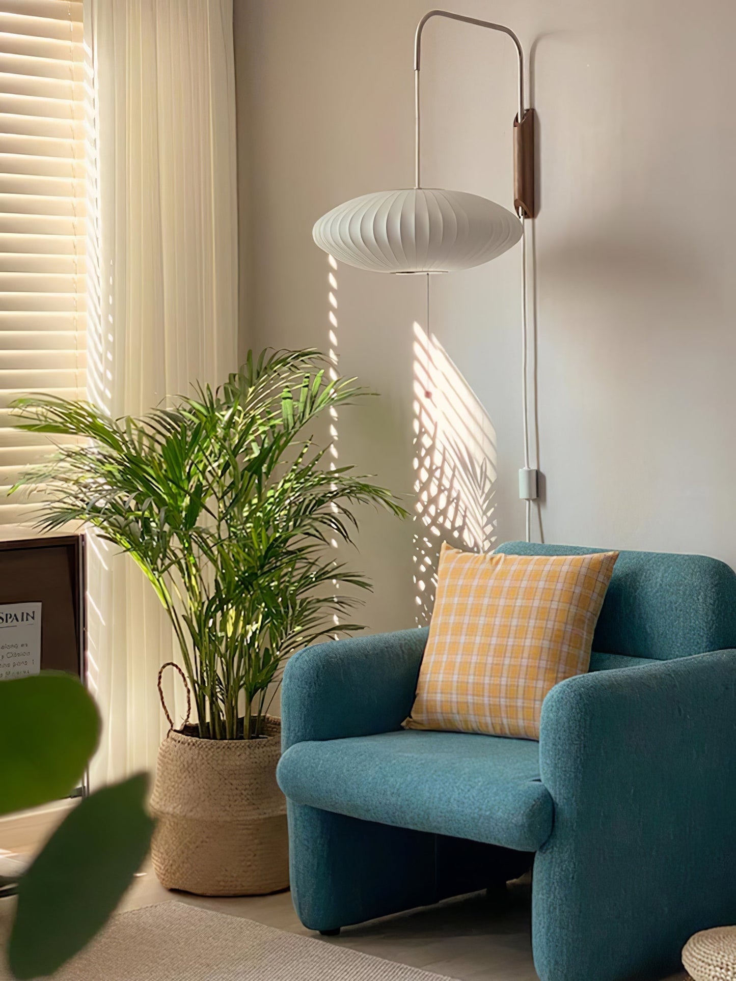 Nelson Bubble Wall Lamp