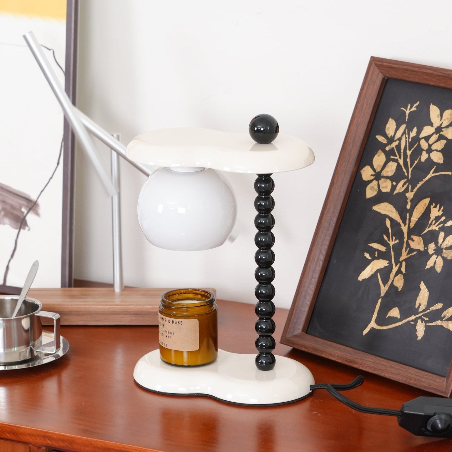Everalda Metal Table Lamp
