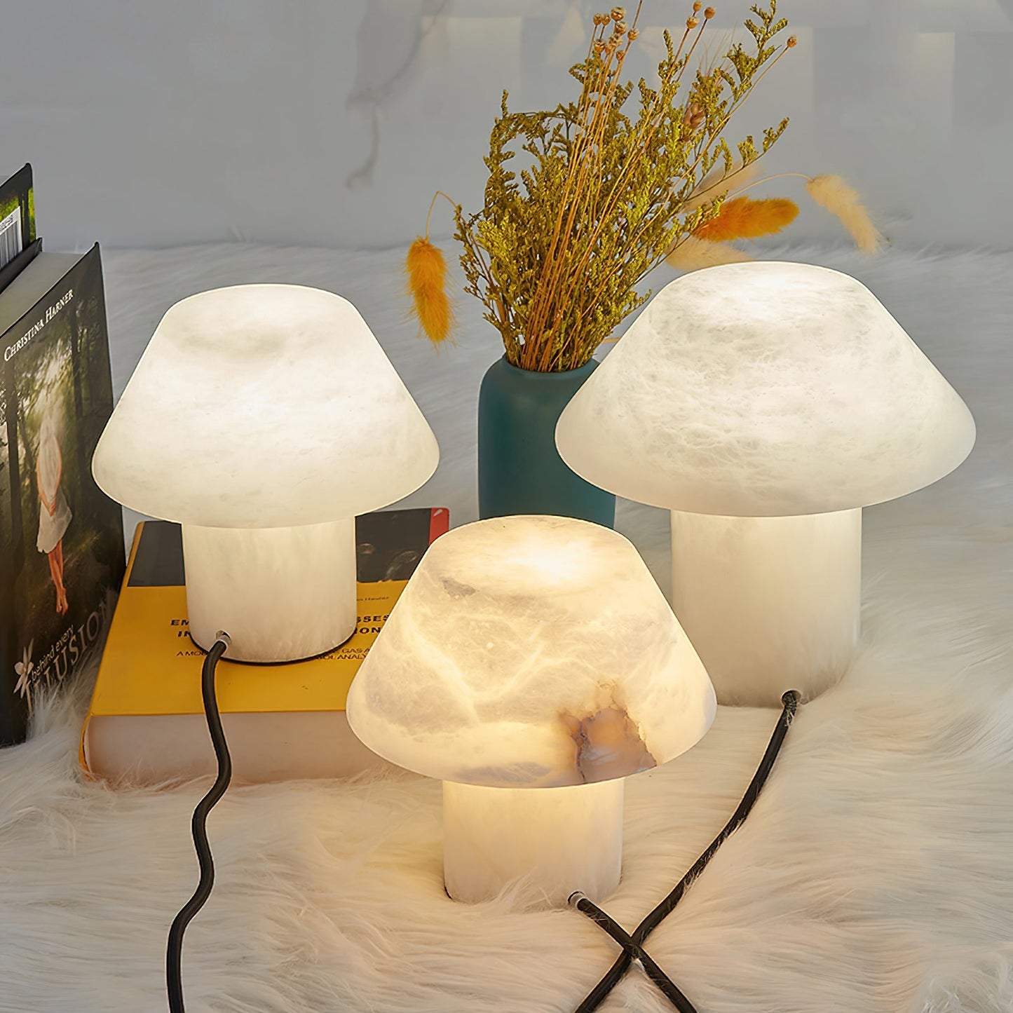 Petra Table Lamp