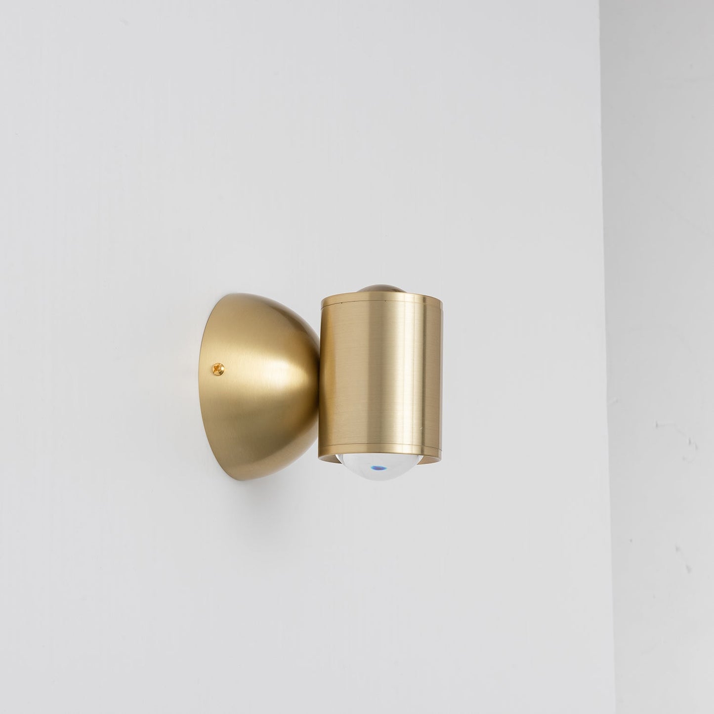 Brillora Wall Light