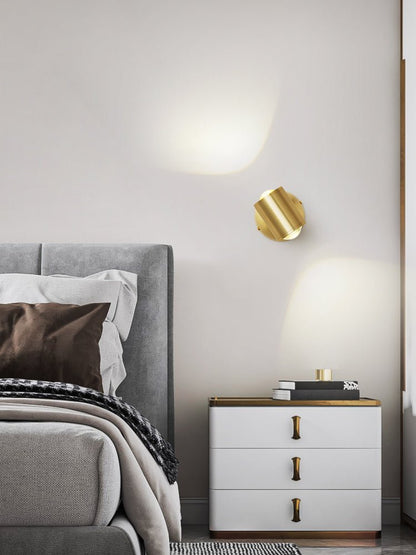 Brillora Wall Light