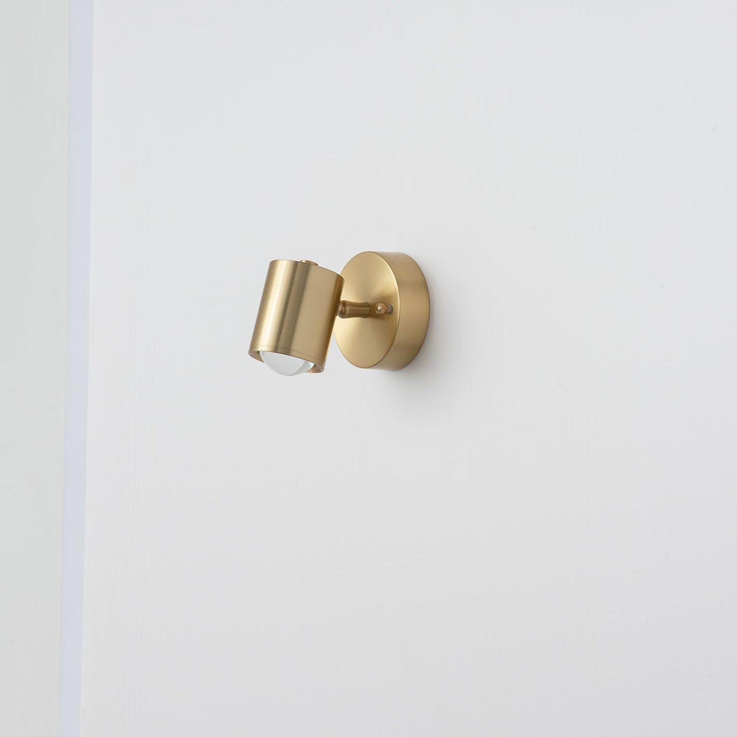 Brillora Wall Light