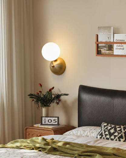 Ceres Wall Lamp