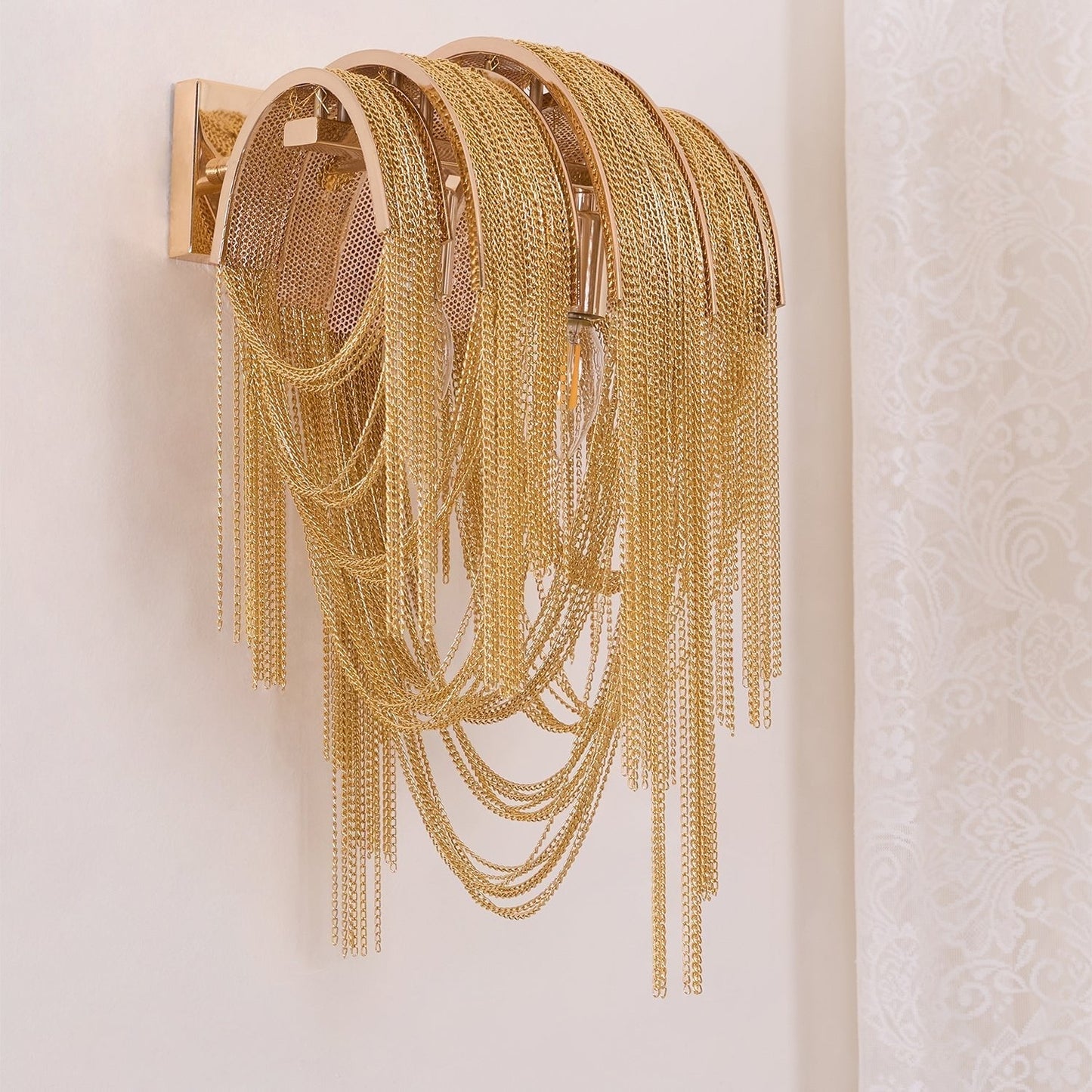 Chains Tassel Wall Lamp