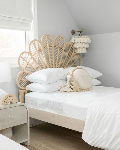 Fela Tassel Wall Lamp