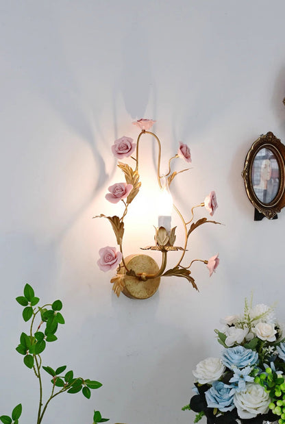 Heritage Floral Wall Lamp