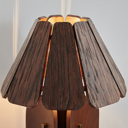 Kubec Table Lamp