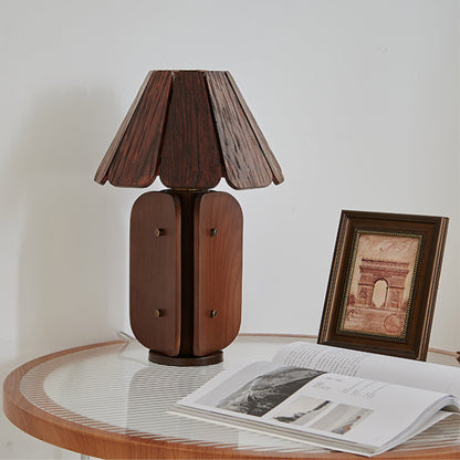Kubec Table Lamp
