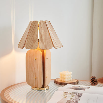 Kubec Table Lamp