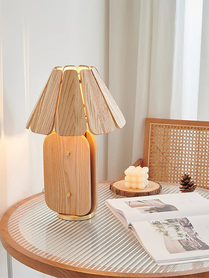 Kubec Table Lamp