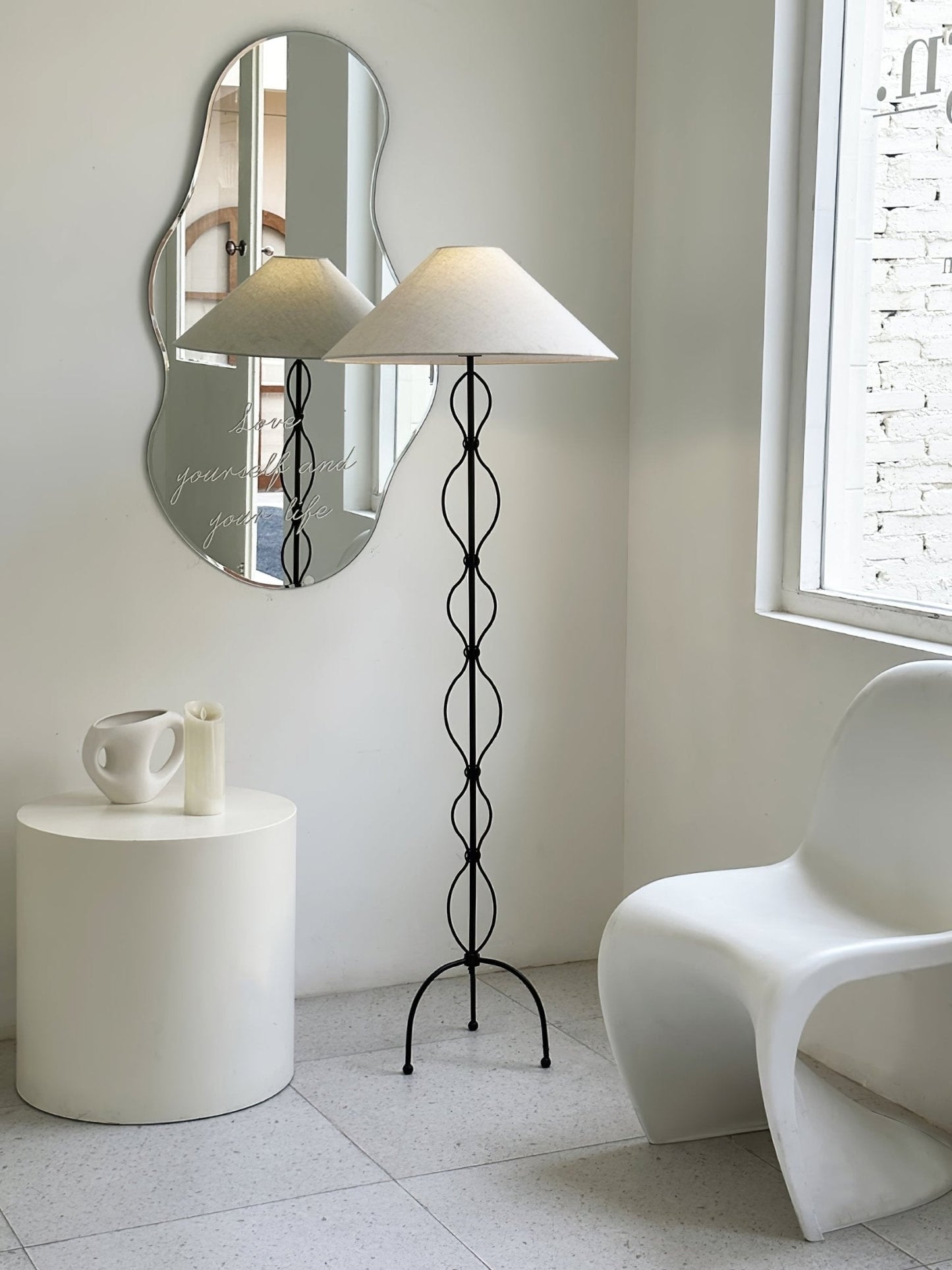 Minimalist Iron Twist Floor Lamp