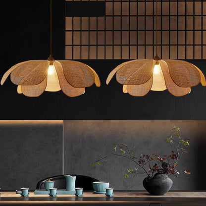 Rattan Petal Pendant Lamp