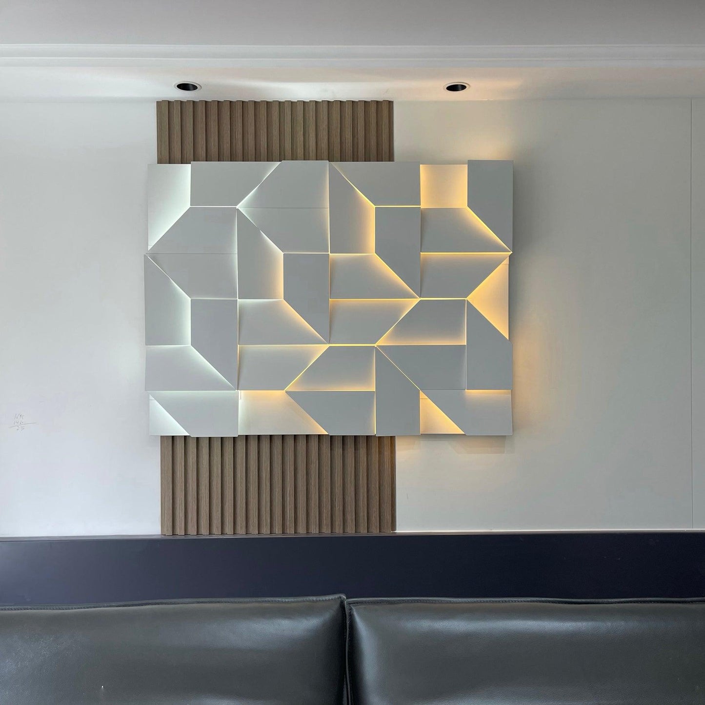 Shadows Grand Plug-in Sconce